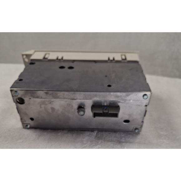 OEM Chrysler Radio Receiver AM FACTORY 1980- - Picture 3 of 10